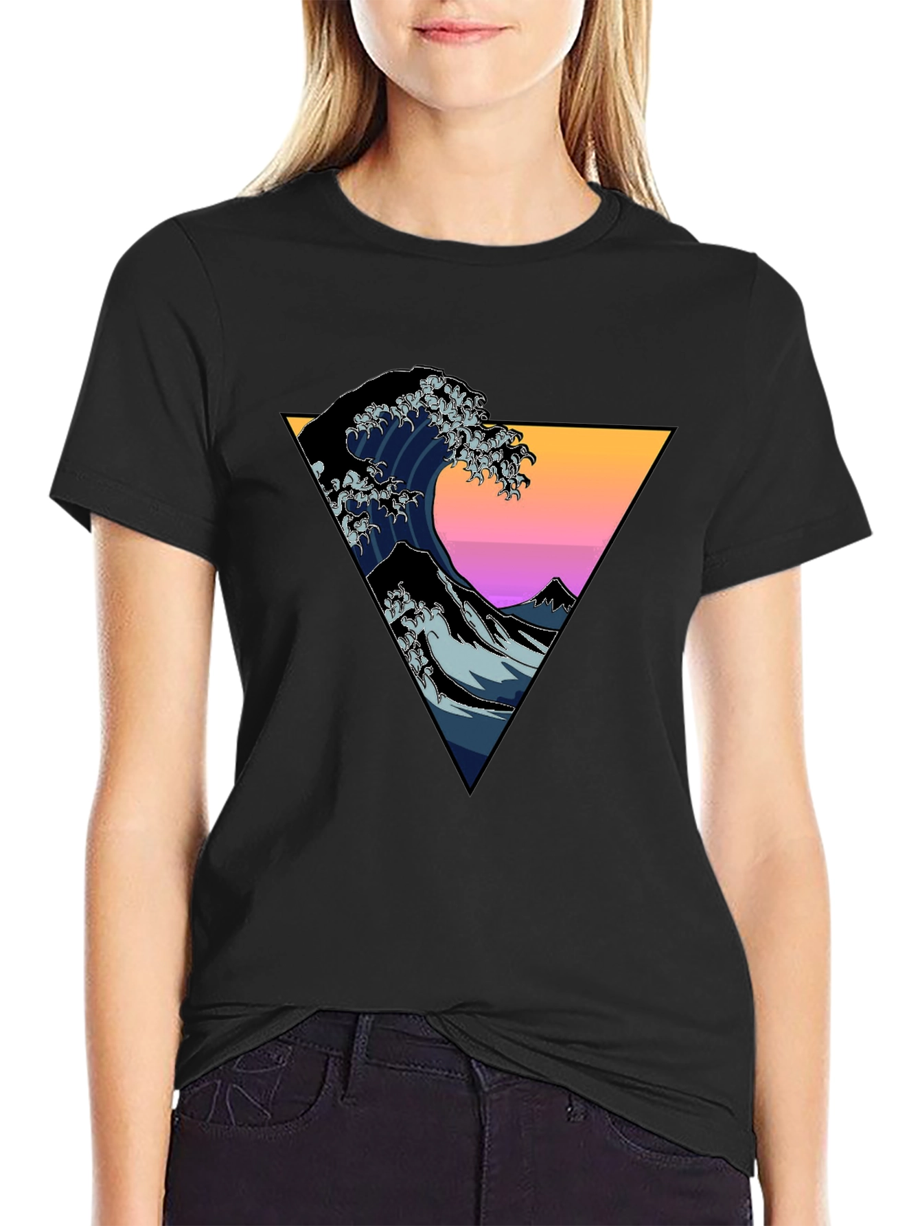 Great Wave Triangle Graphic Tee - Black