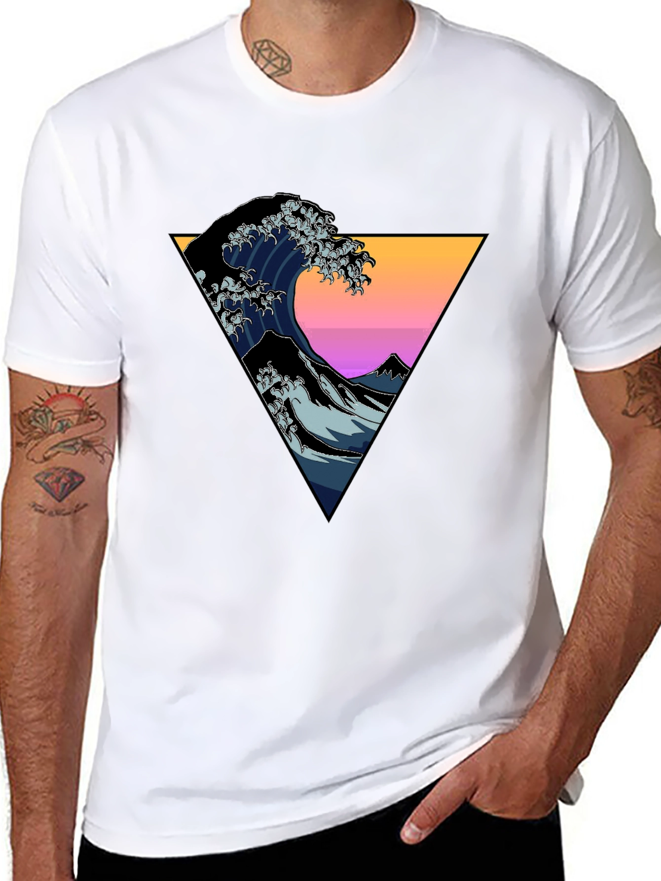 Great Wave Triangle Graphic Tee - Black