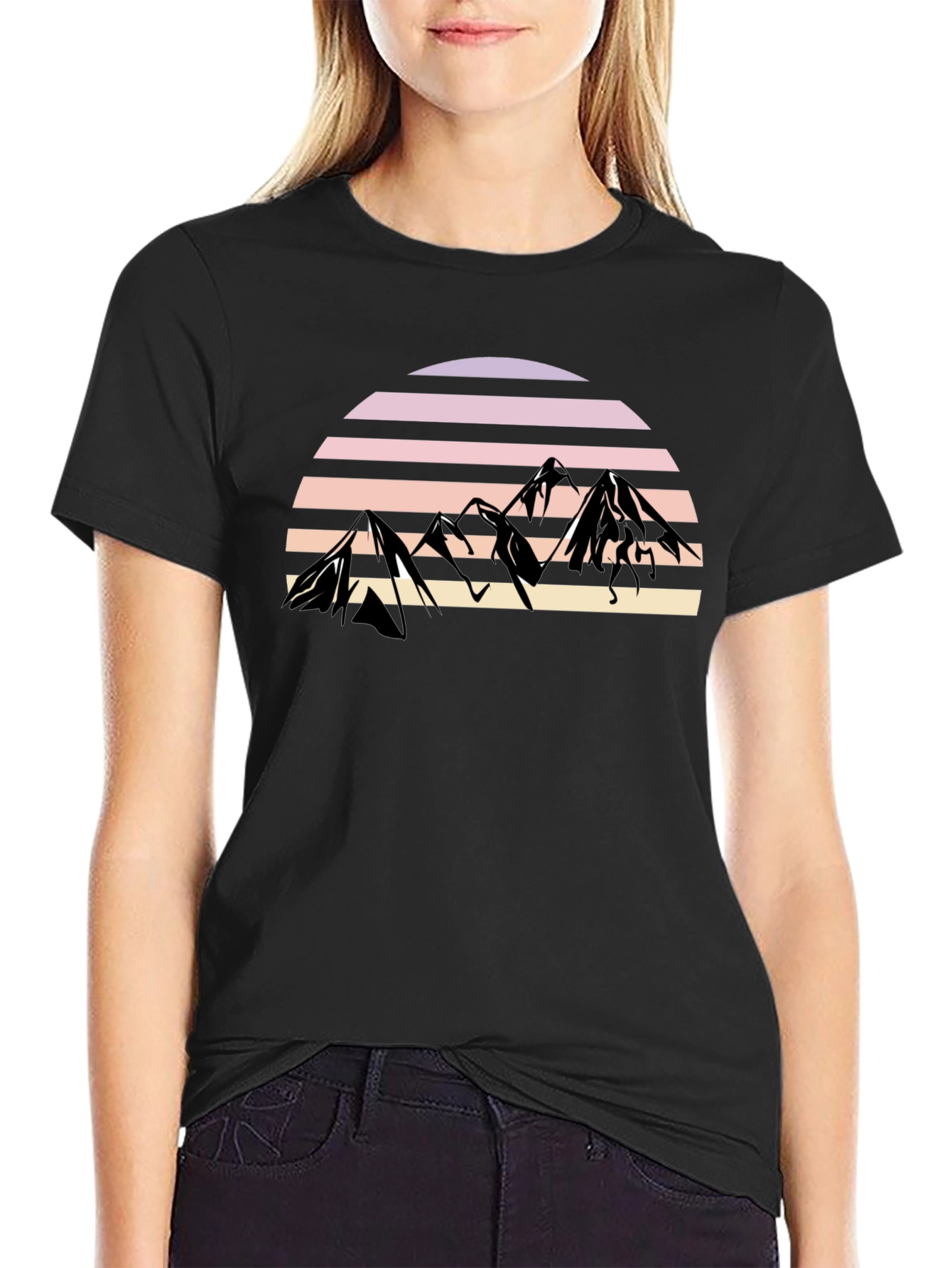 Retro Mountain Sunset Graphic Tee - Stylish Comfort