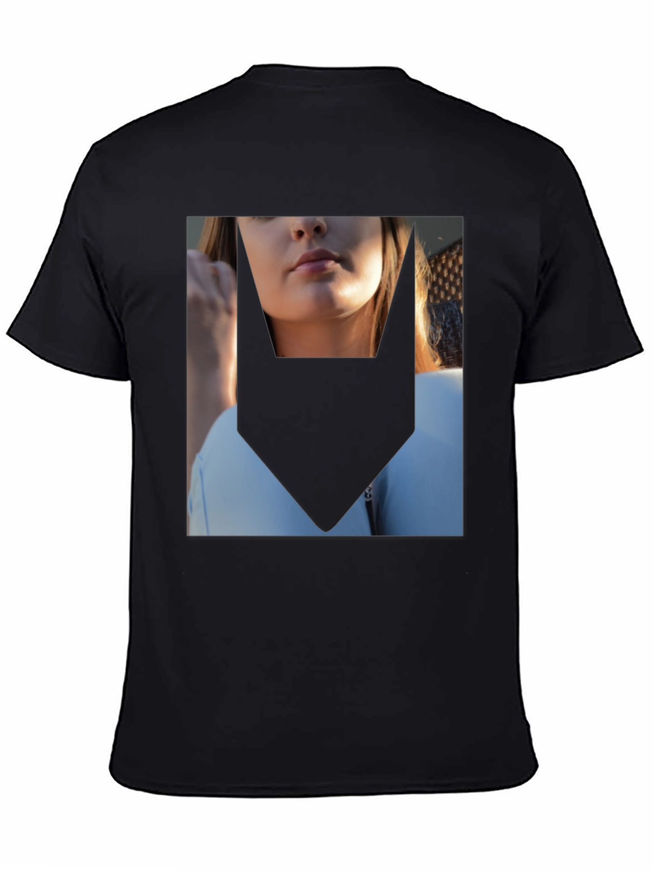 Abstract Graphic Tee - Modern Style