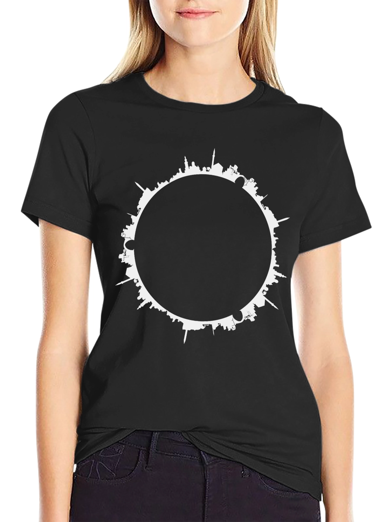 Cityscape Silhouette Graphic Tee - Urban Style