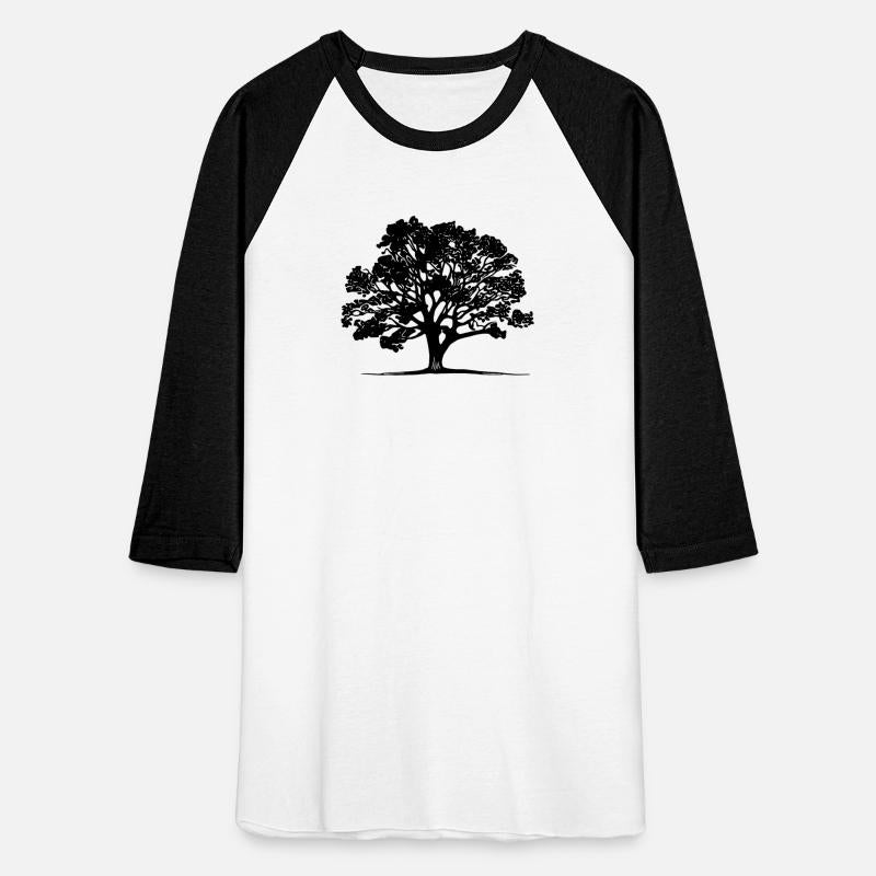 Beautiful Tree In The Field In The Horizon