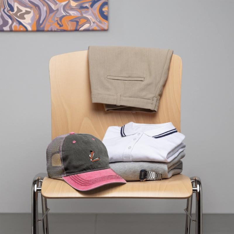 Dog Big Mouth Snout Hunger Looks Up Greedy Eating