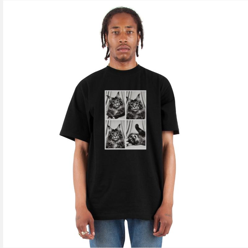 Elegant Maine Cat Photo Booth