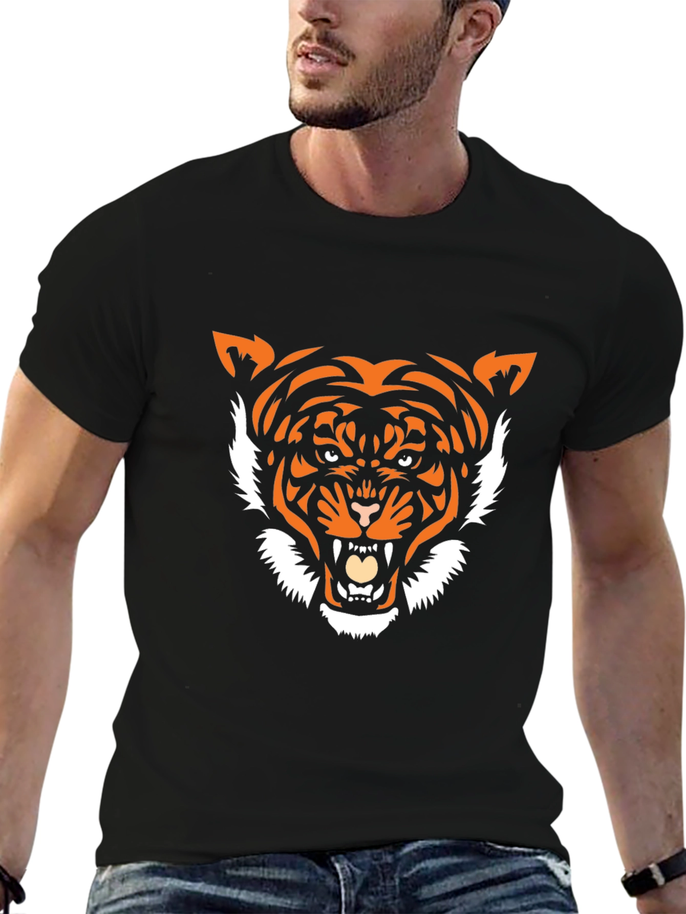 Tiger Graphic Print Crew Neck T-Shirt - Bold Style