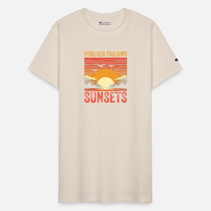Forever Chasing Sunsets Retro Summer Vacation