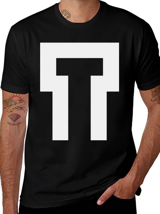 Geometric T-Shirt: Modern Minimalist Design