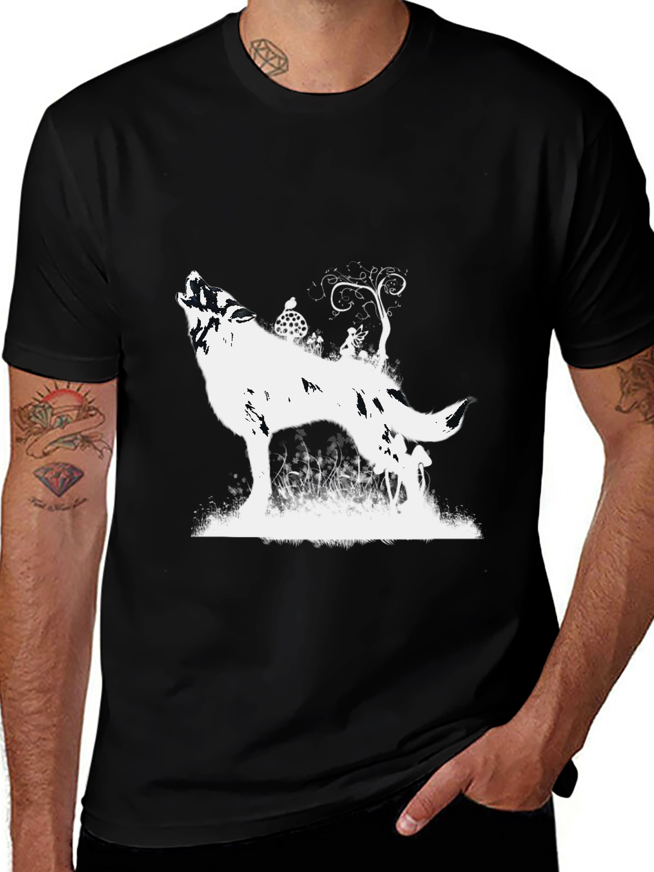 Wolf Silhouette Graphic T-Shirt - Black